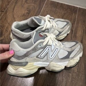 New Balance Women's 9060 Cream and Gray Sneakers size 7